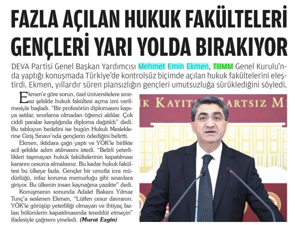 FAZLA AÇILAN HUKUK FAKÜLTELERİ GENÇLERİ YARI YOLDA BIRAKIYOR — gazete kupürü