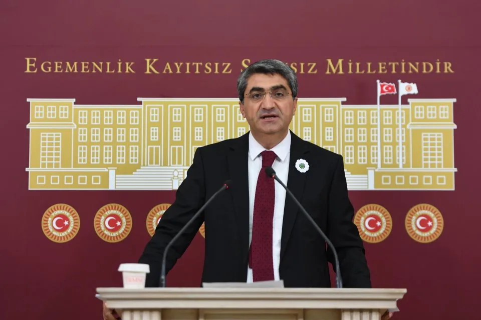DEVA Partili Ekmen: “Petrolspor alt yapısı, fazla mesai ücretleri, kök ücret ve TPIC hakkında konuştu.”