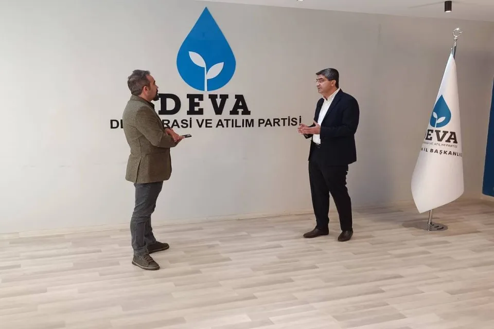 DEVA PARTİLİ EKMEN, DİYARBAKIR, SİİRT VE BATMAN’DA YEREL SEÇİM ADAY TESPİTİ İÇİN ÇALIŞMALARDA BULUNDU