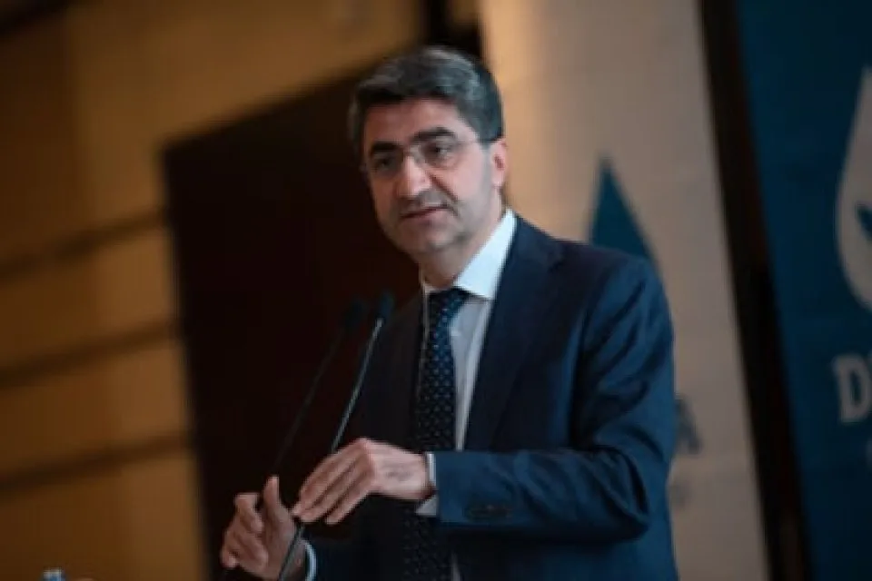 Ekmen, Mersin liman ücretlerini sordu: “İthalatçı ve ihracatçılarımızı mağdur eden liman ücretleri neden denetlenmiyor?”
