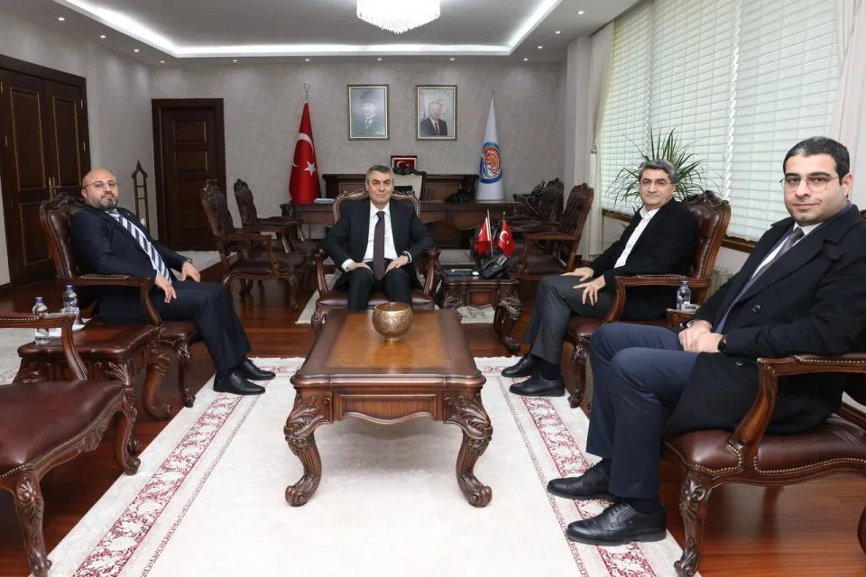 Mersin Valiliği’ne atanan Atilla Toros’u makamında ziyaret