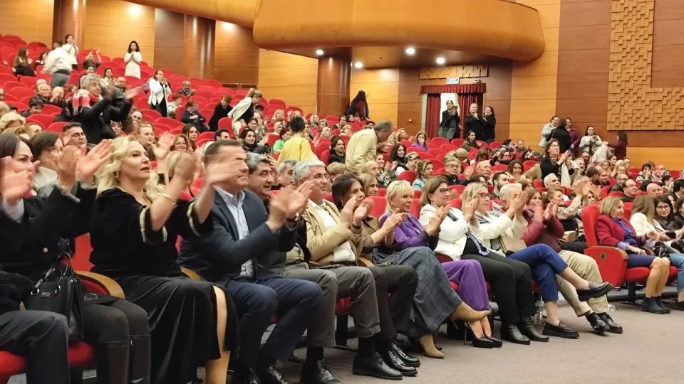 Yenişehir Kent Konseyi Kültür Sanat Komisyonu’nun düzenlemiş olduğu, 8 Mart Dünya Emekçi Kadınlar Günü kapsamında gerçekleştirdiği “İLMEK İLMEK KADIN”  etkinliğine katılım sağladım.