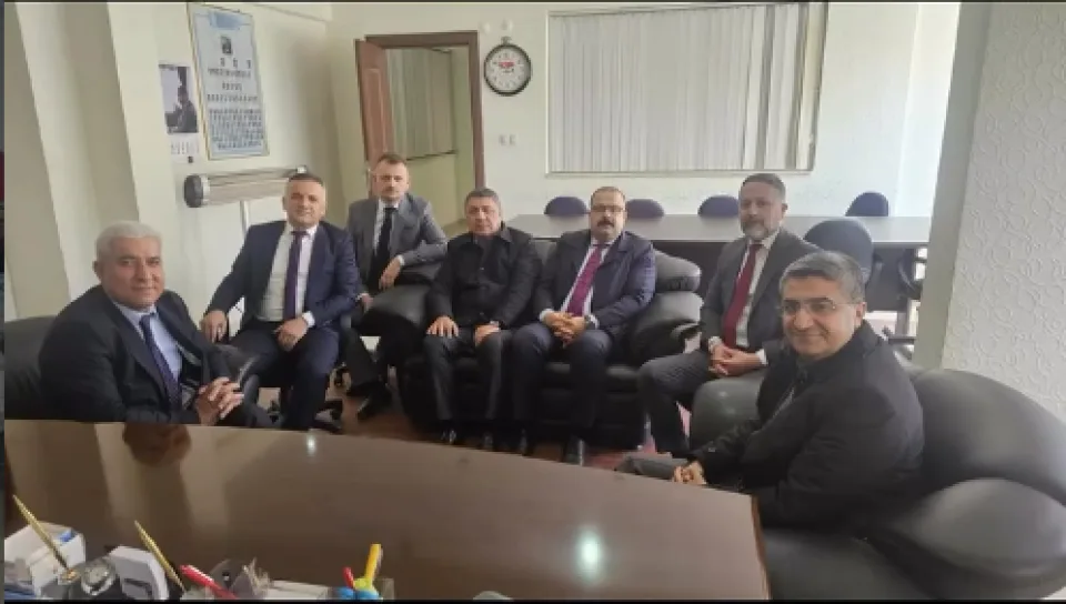 Siirt Esnaf ve Sanatkârlar Odası Karma Oda Başkanı Sayın Hikmet Yılmaz ve Bakkallar Odası Başkanı Sayın Fatih Ekinci’yi ziyaret ettik