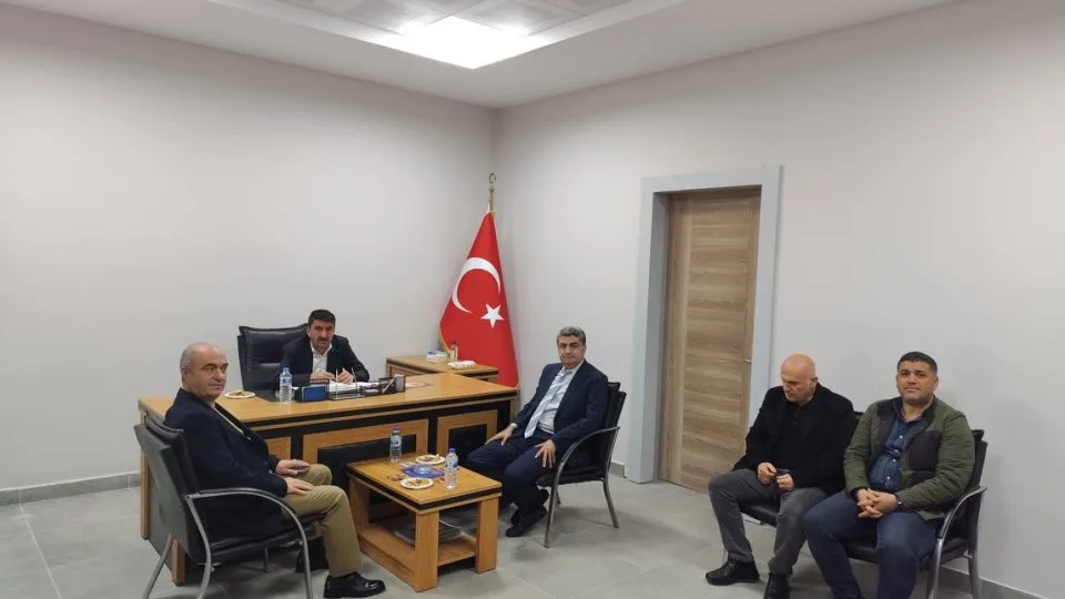 Mersin Büyükşehir Belediyesi tarafından hayata geçirilen ve hizmete açılan Mersin Nakliyeciler Sitesi’ni ziyaret ederek hayırlı olsun dileklerimizi ilettik