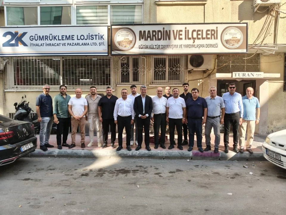 Mardin ve İlçeleri Eğitim, Kültür, Dayanışma ve Yardımlaşma Derneğini (MARİDER) ziyaret ederek Başkan Sayın Şehmus Ceylan ve yönetimine hayırlı olsun dileklerimizi ilettik.