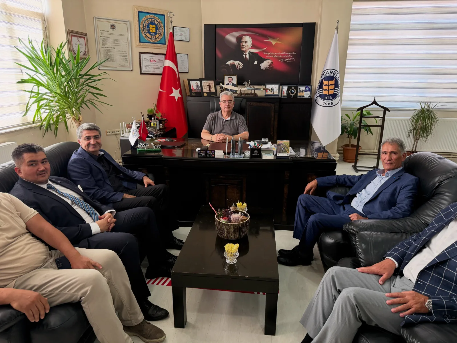Burdur Ticaret Borsası’nı ziyaret ettik.