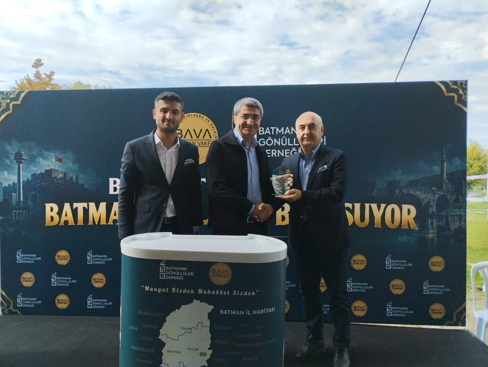 Batman Eğitim, Yardımlaşma ve Kalkınma Vakfı (BAVA) ile Batman Gönüllüleri Derneği tarafından düzenlenen programa katıldık.