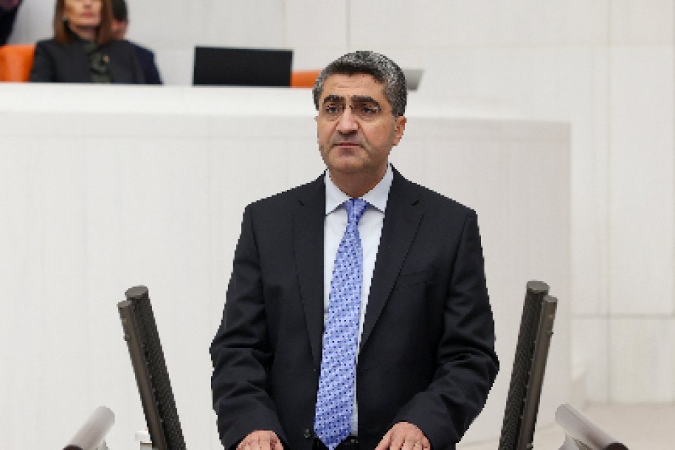 DEVA PARTİLİ EKMEN: “HRANT DİNK’İN KATİLİ OGÜN SAMAST’IN TAHLİYESİ YARGI SİSTEMİMİZİN ACI BİR SONUCUDUR”