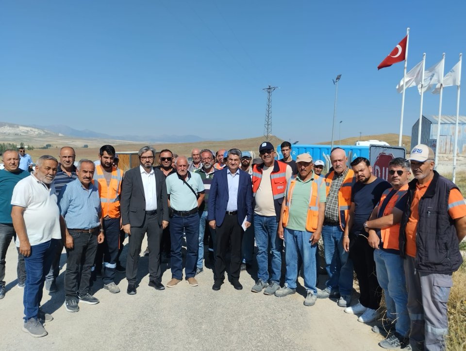 EKMEN: Ankara-İzmir Yüksek Hızlı Tren Projesi işçilerinin haklarını ödeyin