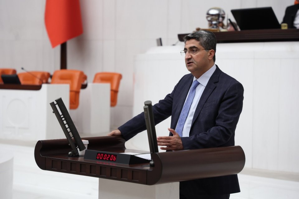 EKMEN: Kadına karşı şiddet yapısal bir sorundur ve görünenden çok daha derindir 