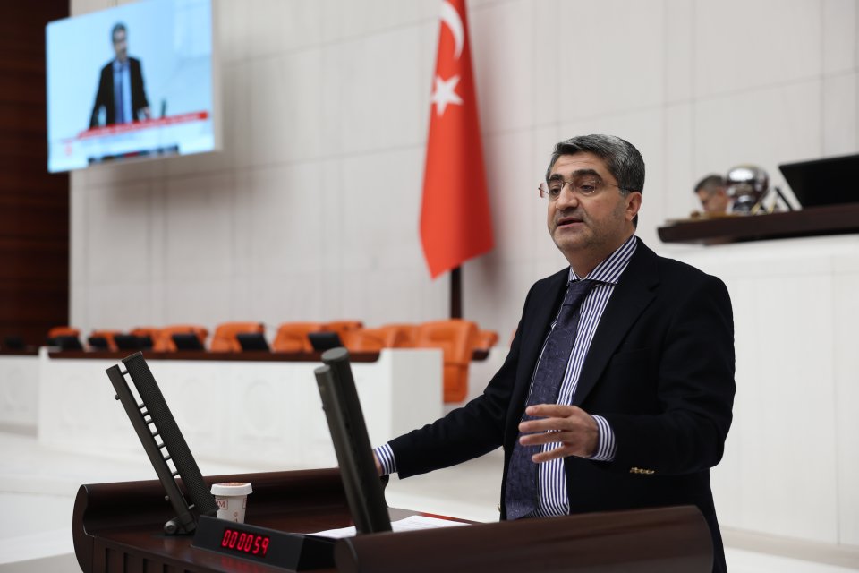Ekmen Komisyon raporunu değerlendirdi
