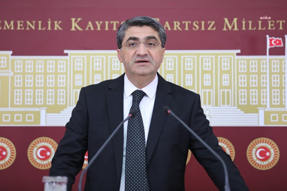 EKMEN: MERSİN ÇİFTÇİSİNİ KÜSTÜRMEYİN!