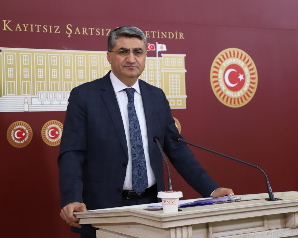 EKMEN: Mersin, hızlı trenle Ankara ve İstanbul’a bağlanmalı