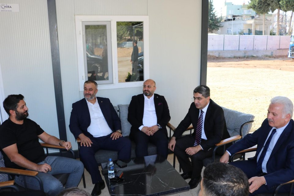 EKMEN, MERSİN MÜFTÜSÜ YIĞMAN’I VE KÜLLİYE İNŞAATINI ZİYARET ETTİ