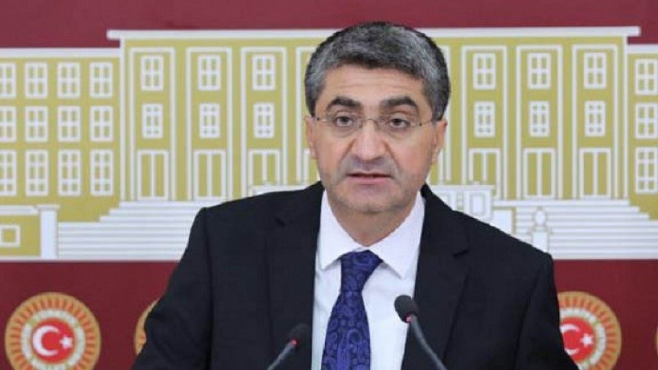 EKMEN : MUHAFAZAKÂR BİR İKTİDARIN ÜLKESİNDE VE SOSYAL DEMOKRAT BELEDİYENİN ŞEHRİNDE BU ACI OLAY YAŞANDI!