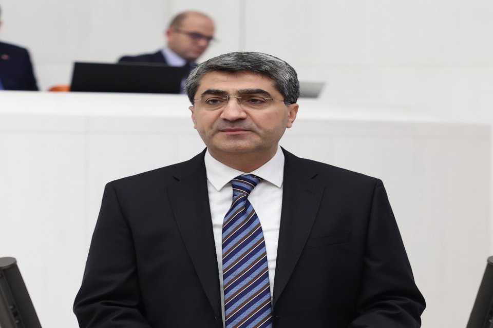 Milletvekili Ekmen’den seçilen Şırnak belediye başkanlarına tebrik