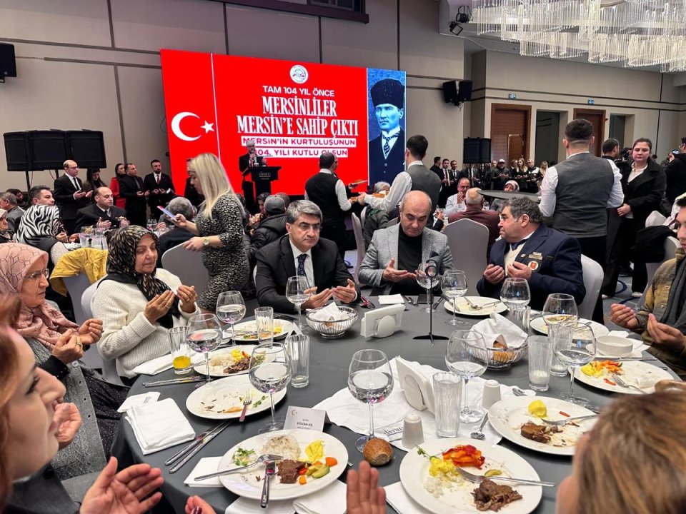 Mersin’in 3 Ocak Kurtuluş etkinlikleri kapsamında şehit ve şehit aileleri ve yakınlarıyla birlikte gazilerimize verilen yemek programına katıldık.