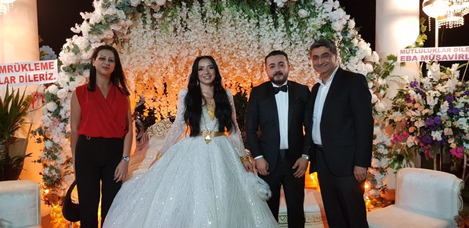 Orak ve Haşimoğlu ailelerinin gençleri Sibel ve Ercan’ın düğünlerine iştirak ettik