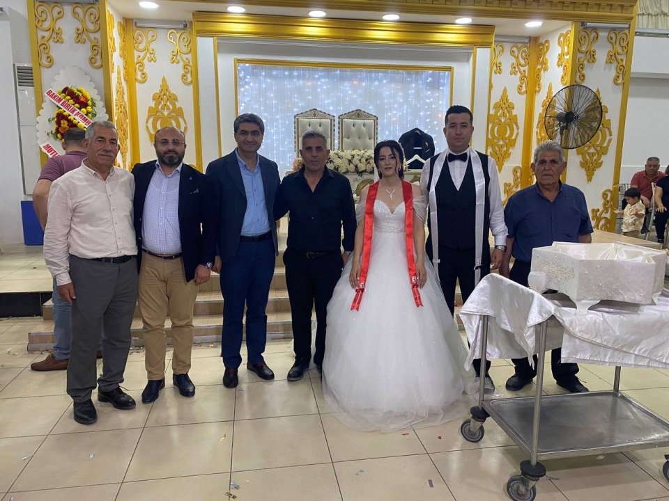 Tarsus SKM başkanımız Ataman Yıldız’ın kız kardeşi’nin düğün törenine katılım sağladık.