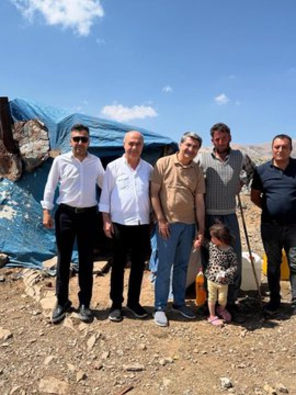 Torosların şehirleri bağlayan noktalarında Yörük çadırlarını gezdik.